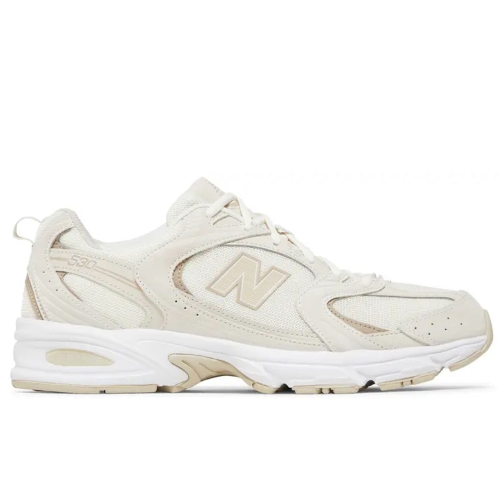 New Balance Unisex 530 in White Beige